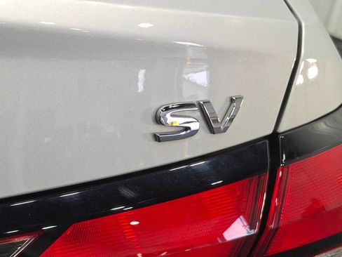 Used 2024 Nissan Versa SV FWD image 34