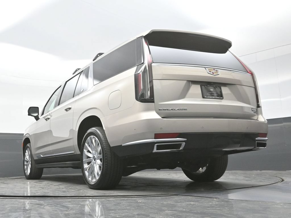 Certified 2024 Cadillac Escalade ESV Premium Luxury AWD/4WD image 27