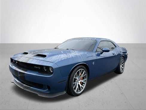 Used 2020 Dodge Challenger SRT Hellcat w/ Plus Package image 2