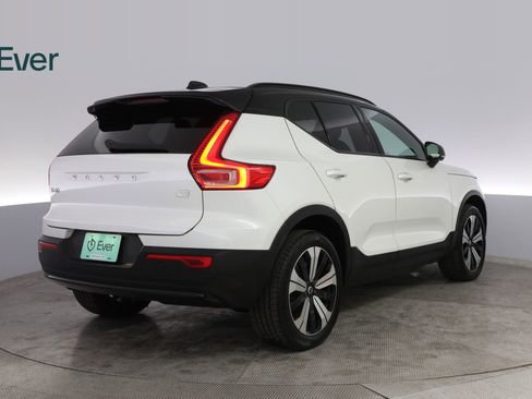 Used 2023 Volvo XC40 Recharge Plus w/ Protection Package Premier AWD/4WD image 3