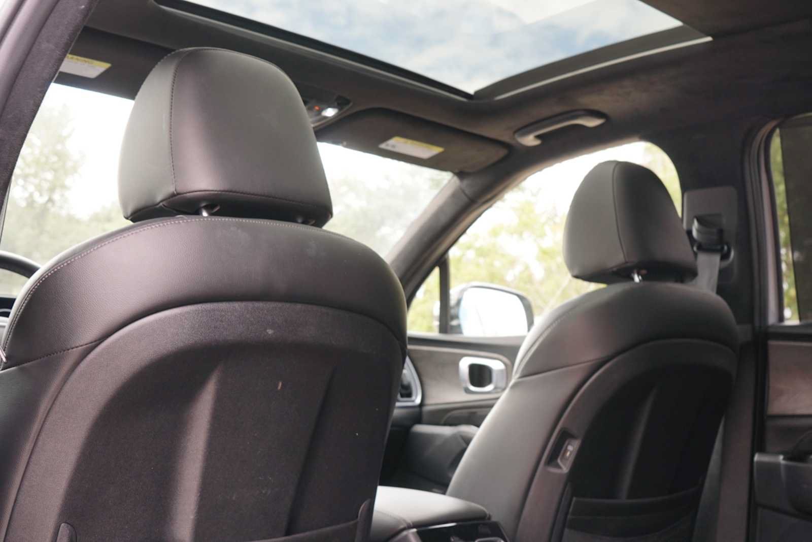 Certified 2024 Kia Sorento SX Prestige AWD/4WD image 19