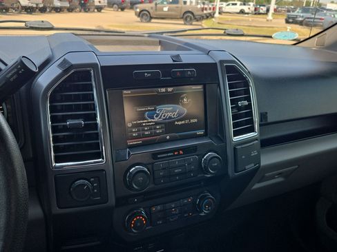 Used 2015 Ford F150 XLT w/ Equipment Group 302A Luxury AWD/4WD image 22