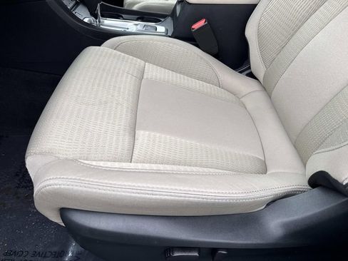 Certified 2025 Subaru Ascent Premium w/ Premium Package image 25