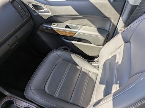 Used 2018 GMC Canyon Denali image 17