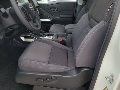New 2026 Nissan Frontier SV w/ SV Convenience Package image 9