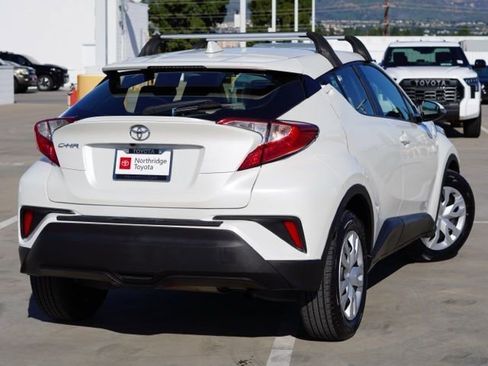 Used 2019 Toyota C-HR LE image 7