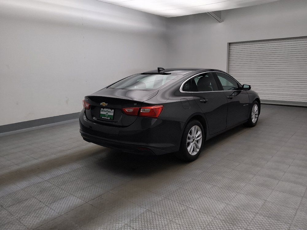 Used 2018 Chevrolet Malibu LT FWD image 9