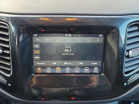 Used 2021 Jeep Compass Latitude FWD image 14
