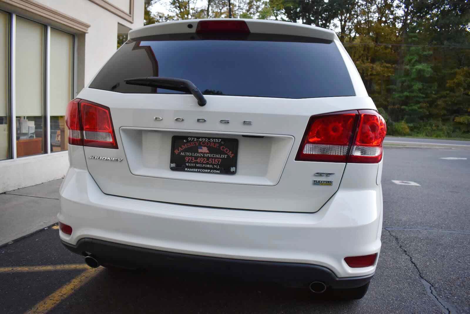 Used 2017 Dodge Journey GT FWD image 33