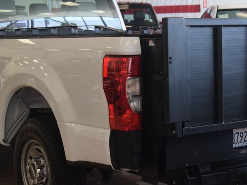 Used 2020 Ford F250 XL w/ Power Equipment Group RWD image 24