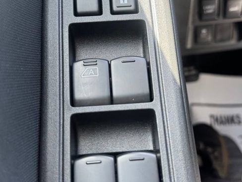 Used 2024 Nissan Frontier S w/ Technology Package AWD/4WD image 18