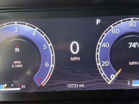 Used 2025 Jeep Grand Cherokee Laredo X w/ Luxury Tech Group I RWD image 12