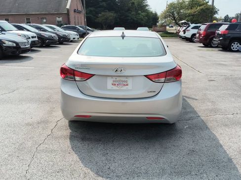 Used 2013 Hyundai Elantra Limited image 4