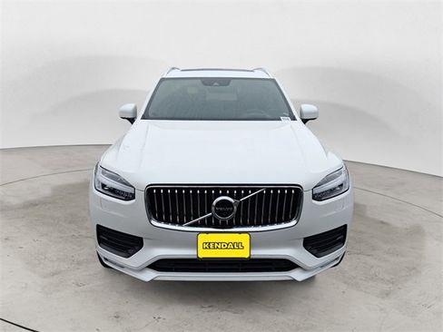 Used 2020 Volvo XC90 T6 Momentum w/ Protection Package Premier image 8