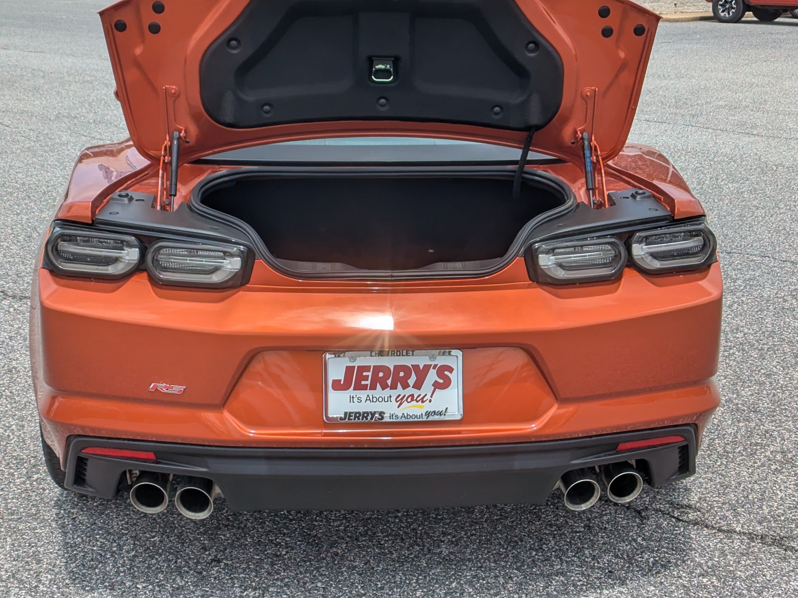 Certified 2022 Chevrolet Camaro LT w/ RS Package RWD image 8