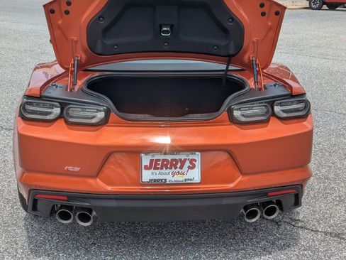 Used 2022 Chevrolet Camaro LT w/ RS Package RWD image 8