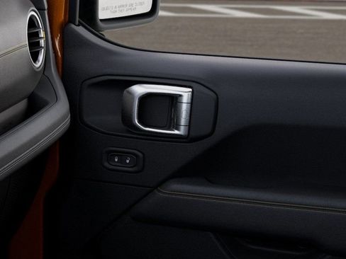 New 2026 Jeep Wrangler Unlimited Sahara AWD/4WD image 33