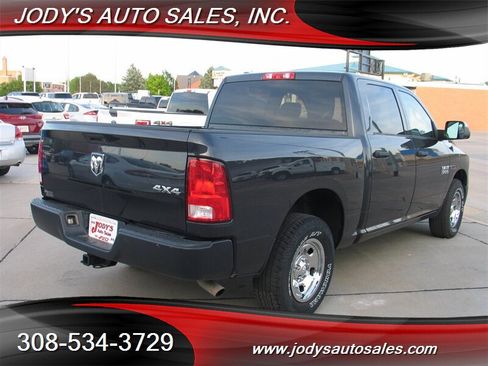 Used 2017 RAM 1500 Tradesman w/ Cold Weather Group AWD/4WD image 31