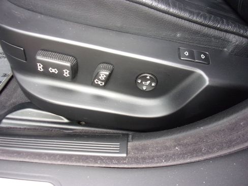 Used 2001 BMW 740iL image 17