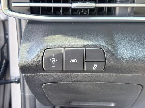 Used 2023 Hyundai Elantra SEL w/ Convenience Package FWD image 23
