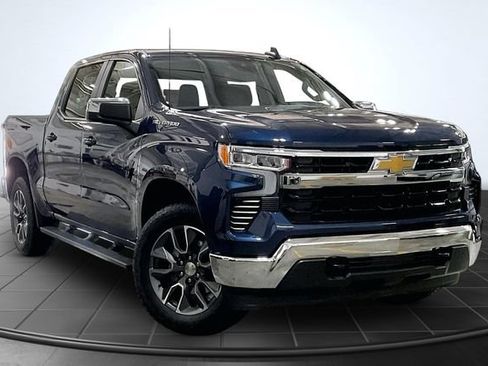 Used 2023 Chevrolet Silverado 1500 LT AWD/4WD image 12