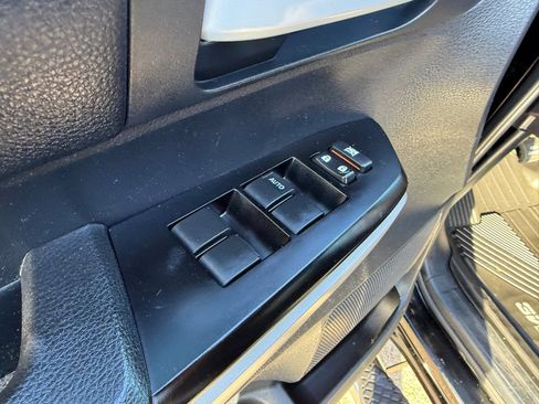 Used 2015 Toyota Tundra SR5 image 19