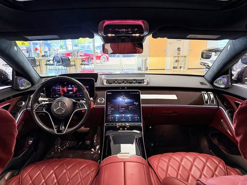 Used 2022 Mercedes-Benz S 500 4MATIC image 12