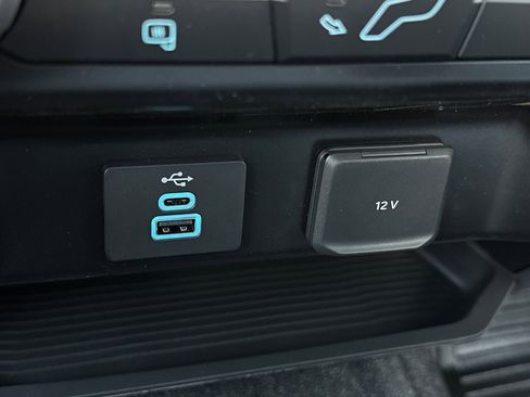 New 2026 Ford F250 XL w/ XL Chrome Package image 25