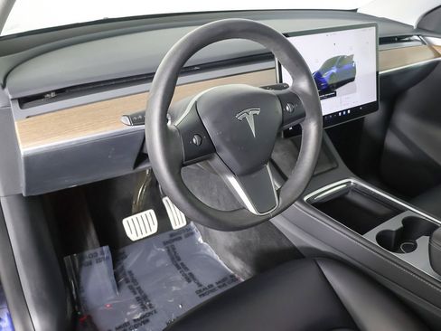 Used 2023 Tesla Model Y Performance image 27