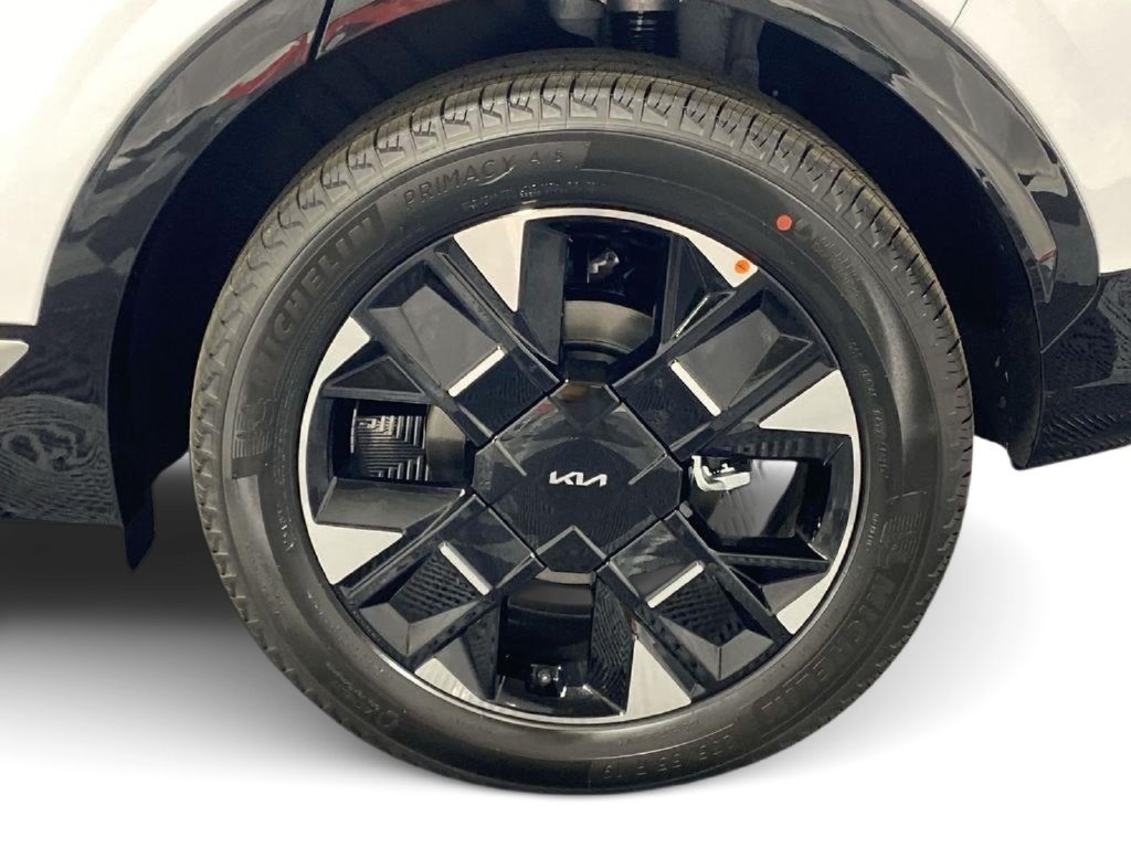 New 2026 Kia Sportage SX AWD/4WD image 32
