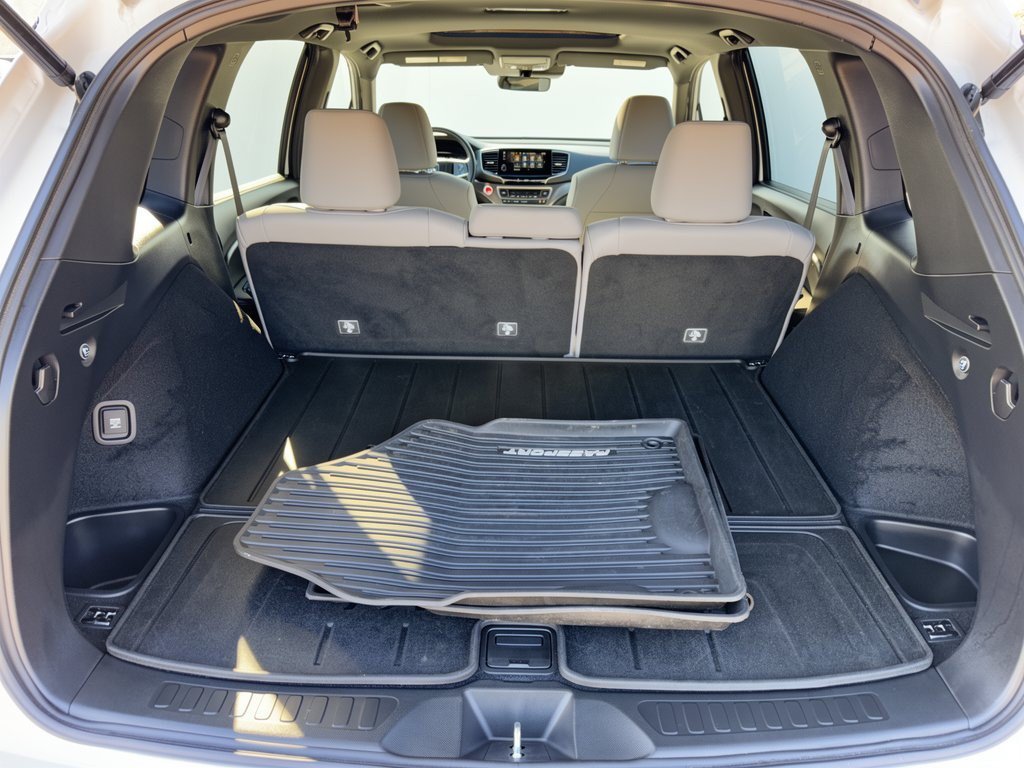 Certified 2025 Honda Passport EX-L image 28