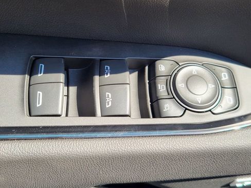 New 2025 GMC Sierra 2500 AT4 w/ Technology Package image 24