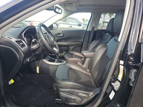 Used 2020 Jeep Compass Latitude FWD image 6