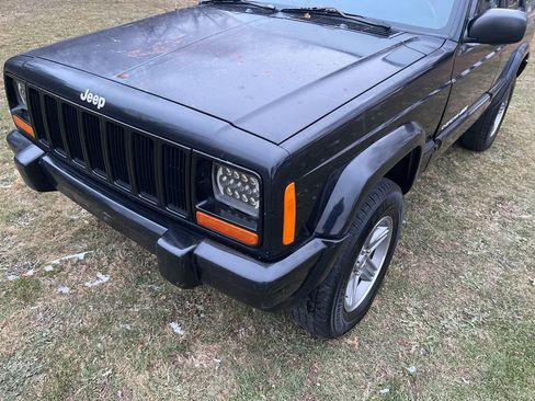 Used 2000 Jeep Cherokee Classic image 8