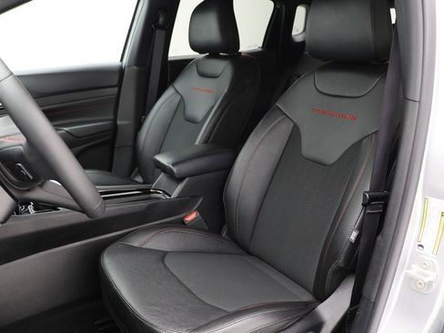 Used 2024 Jeep Compass Trailhawk image 15