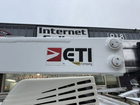 Used 2018 Ford Transit 350 148 Low Roof image 13