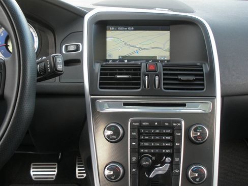 Used 2013 Volvo XC60 T6 R-Design Platinum AWD/4WD image 35