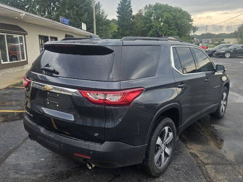 Used 2019 Chevrolet Traverse LT w/ LT Premium Package AWD/4WD image 4