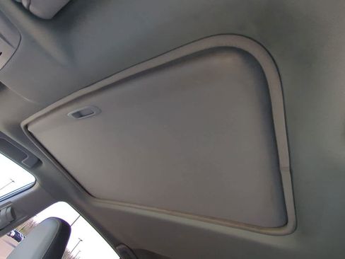 Used 2014 Toyota RAV4 Limited FWD image 19