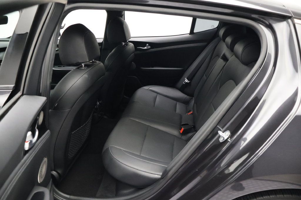 Used 2022 Kia Stinger GT-Line w/ Sun & Sound Package RWD image 19