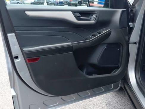 Used 2022 Ford Escape S AWD/4WD image 12