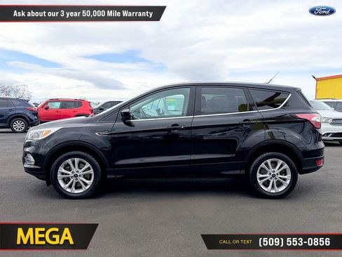 Used 2017 Ford Escape SE image 7