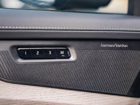 New 2026 Volvo XC90 B6 Plus image 37