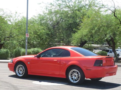 Used 2004 Ford Mustang Coupe RWD image 5