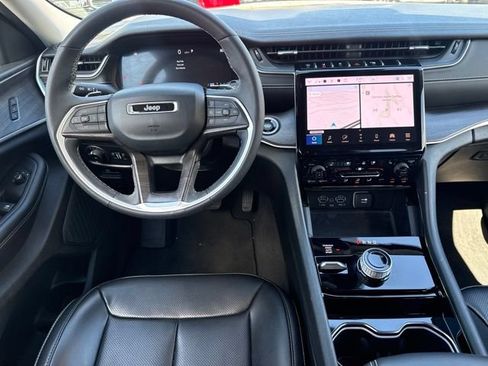 Used 2023 Jeep Grand Cherokee L Limited w/ Luxury Tech Group II AWD/4WD image 26