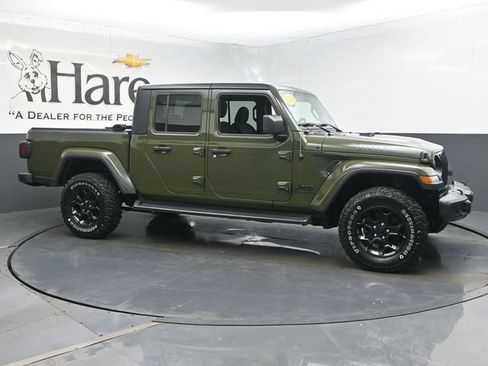 Used 2023 Jeep Gladiator Sport AWD/4WD image 1
