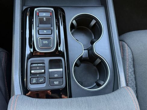 Used 2025 Honda Pilot Sport image 25