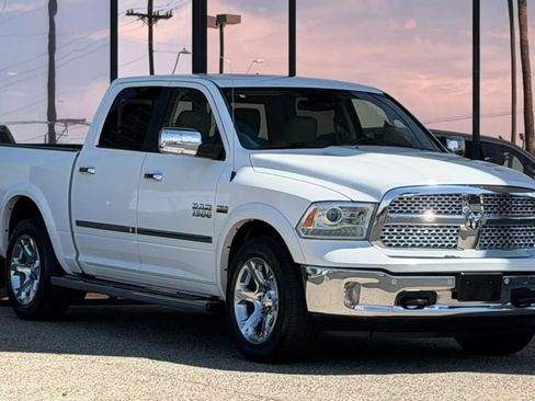 Used 2016 RAM 1500 Laramie w/ Convenience Group AWD/4WD image 25