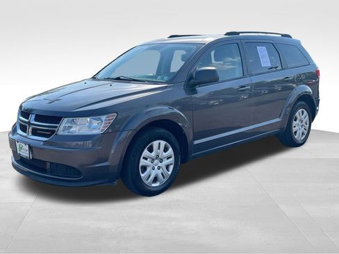 Used 2017 Dodge Journey SE FWD image 4