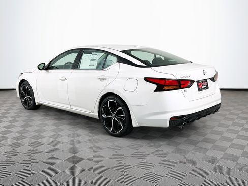 New 2025 Nissan Altima 2.5 SR image 28